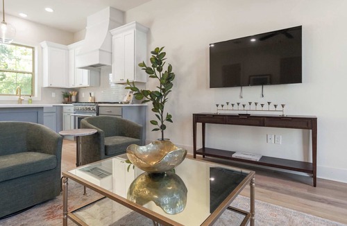 Lafayette Condo | New Luxe Oaks Home, Walk to River Ranch, Premier Host, EV Charger