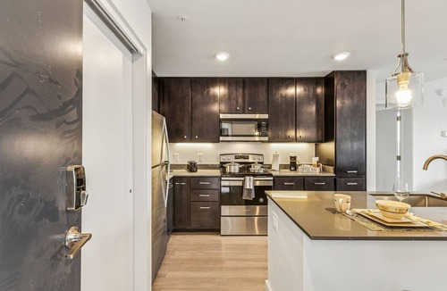 Marble Falls Apartment | New Luxury Pool Home, Mins To Hospitals, Gym, Amazing Amenities
