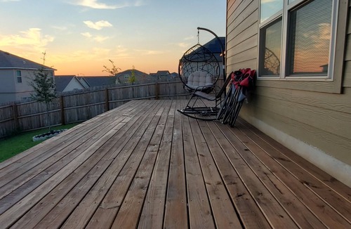 Converse House | New Modern home only 11 miles from Downtown and the Pearl Brewery!