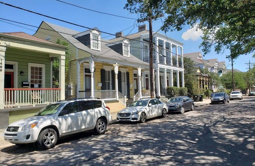 Lower Garden District Condo | New Orleans charm, gated parking!