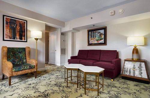 Faubourg Livaudais Resort | New Orleans | Romantic City Retreat | Pool + Hot Tub