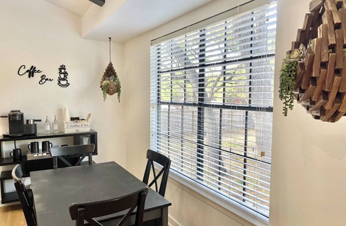 Steiner Ranch House | NEW! Private Wooded Escape Between 2 Lakes Walk to 1 BYO Boat Pet-friendly