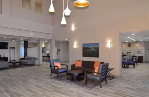 New Roads Hotel | New Roads River Hotel