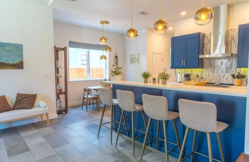 Southtown House | New Southtown home near downtown