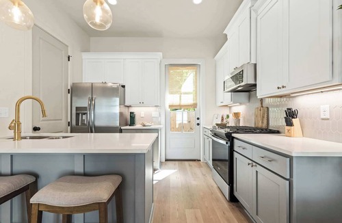 Lafayette Condo | NEW Steiner House River Ranch King Office Frame TV