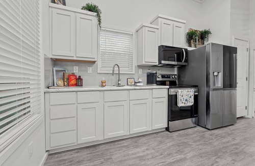 Mineral Wells House | -NEW- Tiny House: Bessie Belle. Close to Rocker B!