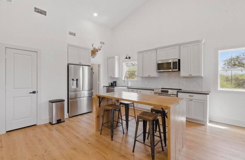 Breckenridge House | Newly built Barndo 3-bedroom 2 bath on 10 acres in Breckenridge Texas