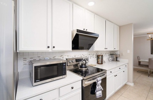 San Antonio House | ★Newly Remodeled Modern 4BR ★ Near Medical Center