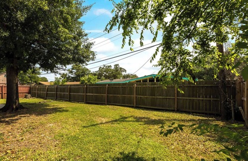Port Arthur House | Newly Renovated 6BR/3BA Port Arthur Home with Hot Tub