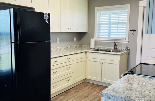 Delacroix House | NEWLY renovated cozy 2-bedroom house located in sportsman’s paradise.