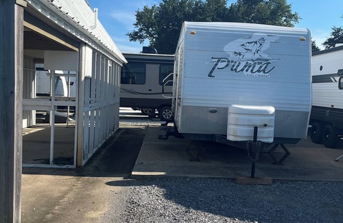 Cameron RV Rental | Nice campground with AC in charming Cameron next to beach and LNG plant.
