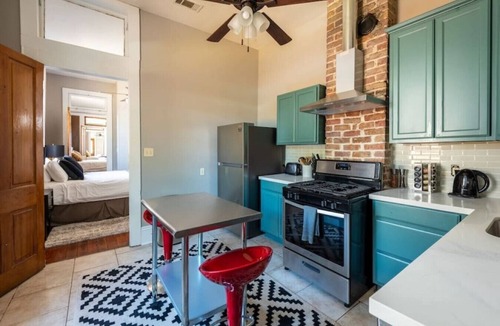 Mid-City House | Niche Shotgun | Pet Friendly, 10 min to Bourbon St