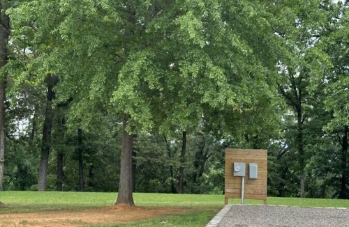 Dardanelle RV Rental | Nordin`s Escapes RV/Camper Site 1, near Lake Dardanelle, Mt. Nebo, and Mt. Petit Jean