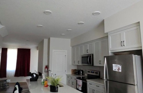 Southeast Calgary House | Noreak Thap