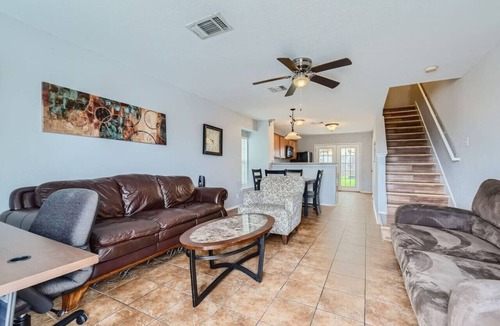 Heritage Villa | NW SA Lackland AFB/Sea World minutes away
