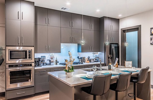 Dallas House | Oak Lawn Luxury Stay - Hot Tub & Arcade near Downtown Dallas