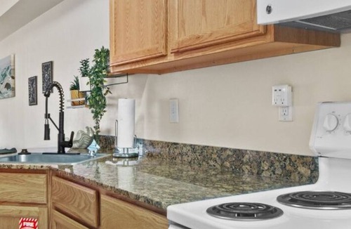 Biloxi Condo | Oak Shores 104 | Just a Short Walk to the Beach!