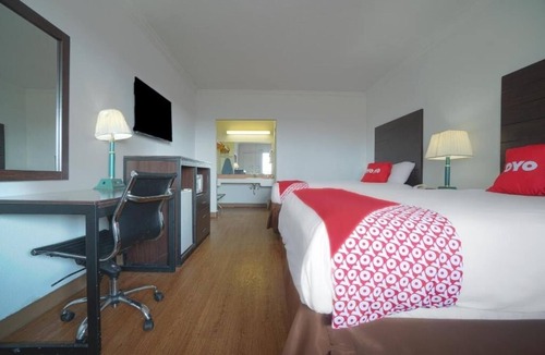 Kingsville Hotel | One Unit w/Two Double Beds | Free Parking | Near King Ranch Museum
