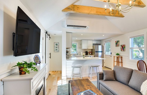 Osterville House | Osterville Gem Steps to Main St! Relax fireside