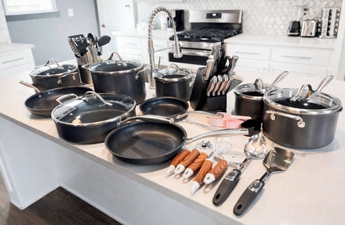 West Dallas House | Overnight Gallery The Art House Near Downtown Dallas Maduro Collection