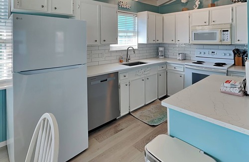Spanish Grant House | Paradise Found | Beachfront, Steps from the Beach!