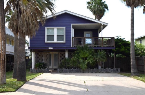 Shibui Sands House | Parking for 3 plus Boat, Watercraft, Fenced Yard, Deck, Pet Friendly
