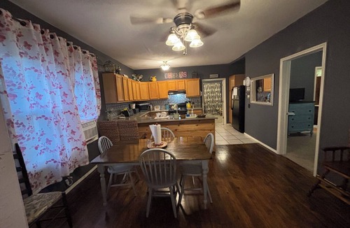 Stringtown House | Peaceful 3 bedroom home and room for 4 boats near Atoka, McGee, and Sardis Lake