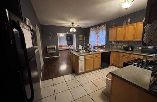 Stringtown House | Peaceful 3 bedroom home and room for 4 boats near Atoka, McGee, and Sardis Lake