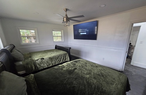 Jennings House | Peaceful 3-bedroom house with AC in charming Jennings