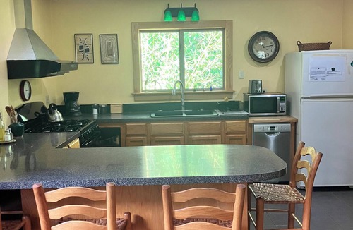 Jasper House | Peaceful and private cabin overlooking the Little Buffalo River.