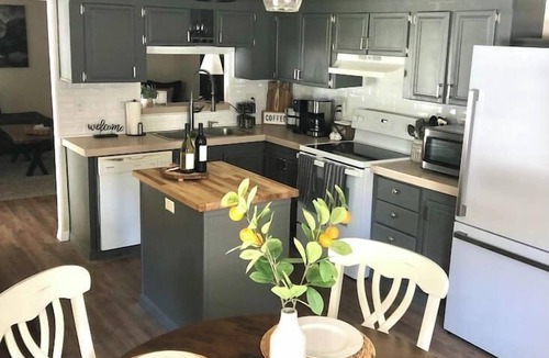 Webster House | Peaceful Country Retreat