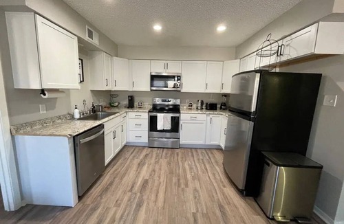 Bedford House | Peaceful Home in DFW Center