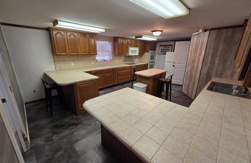 Golden Meadow Hotel | Peaceful hotel suites with AC in Golden Meadow