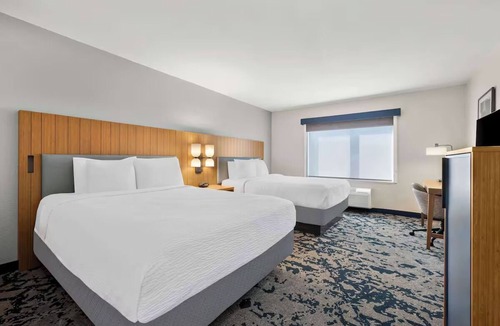 South Baton Rouge Hotel | Peaceful Retreat Near Downtown & Local Attractions w/Indoor Pool Access