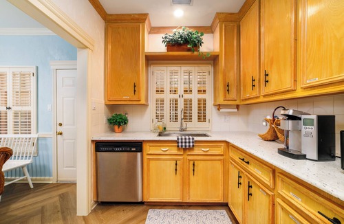 Houston House | Peaceful Tanglewood/Woodway Home - Spacious, Cozy & Close to Everything