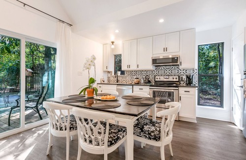 Ponchatoula House | Peaceful Wooded Garden Setting