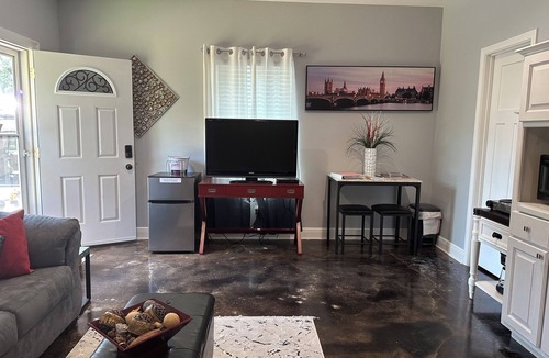 Gulf Hills Apartment | PEACEFULPARADISE42-PRIVATE MINS 2 BEACHES, SHOPS, RESTAURANTS, CASINOS NIGHTLIFE