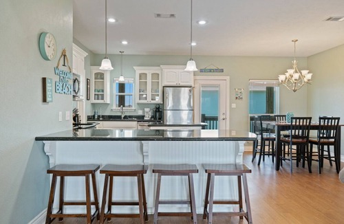 Port Bolivar House | Pelican Post - Beachside home with easy beach access