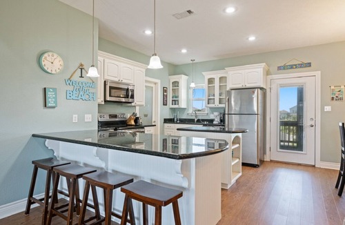 Port Bolivar House | Pelican Post - Beachside home with easy beach access
