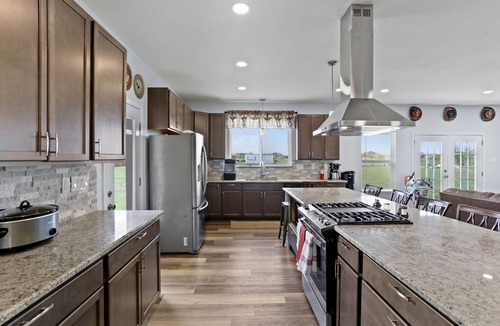 Joshua House | Perfect Home for Lg Groups, Travelers w/kids, Bonus 5k sqft Venue for Events!