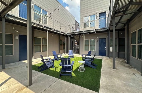 Fairmount Apartment | Perfect location! 2BR Apt by Magnolia Ave, 10min to TCU, 15min to Stockyards