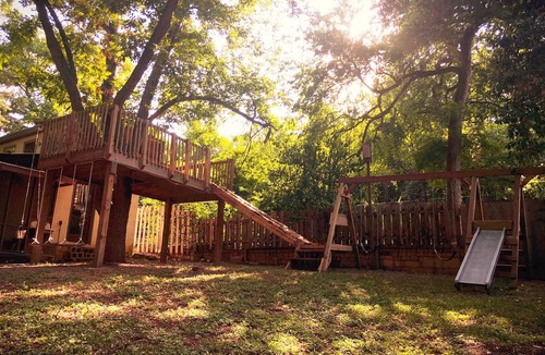 Greater South River City House | Pet And Family Friendly, Centrally Located With Lots Of Space