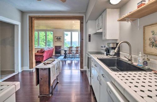 Apache Shores House | Pet-Friendly Austin Home w/Deck, Yard, & Views!