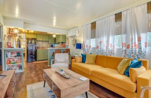 Brownwood House | Pet-Friendly Brownwood Home: Walk to Lake!