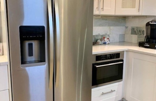Rockport House | Pet Friendly, Charming Coastal Retreat near Beach and Downtown