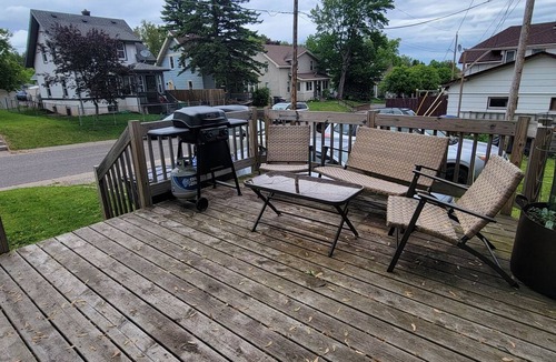 Riverside Condo | Pet-Friendly Duluth Basecamp Near Spirit Mountain
