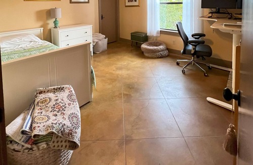 Apache Shores House | Pet Friendly Hill country home with urban conveniences