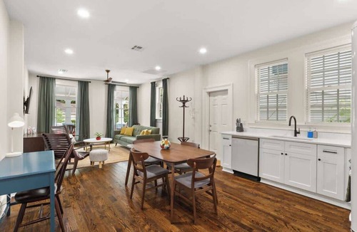 Uptown Historic District House | Pet-Friendly Home Near Magazine St