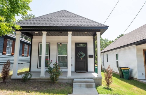 Pettaway House | Pettaway LR Bungalow