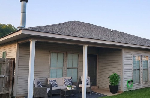 Ponchatoula House | Ponchatoula Townhouse Retreat